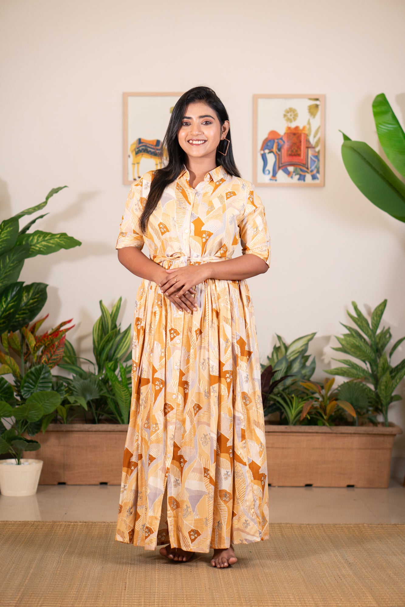 Hyrr geometric long front open Gown with belt yellow