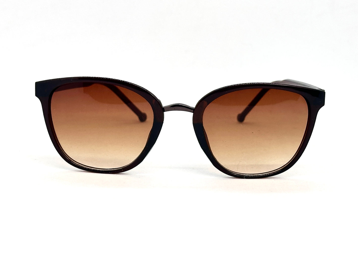 06.Celebrity glass UV400 Retina protected colling glass 8 April