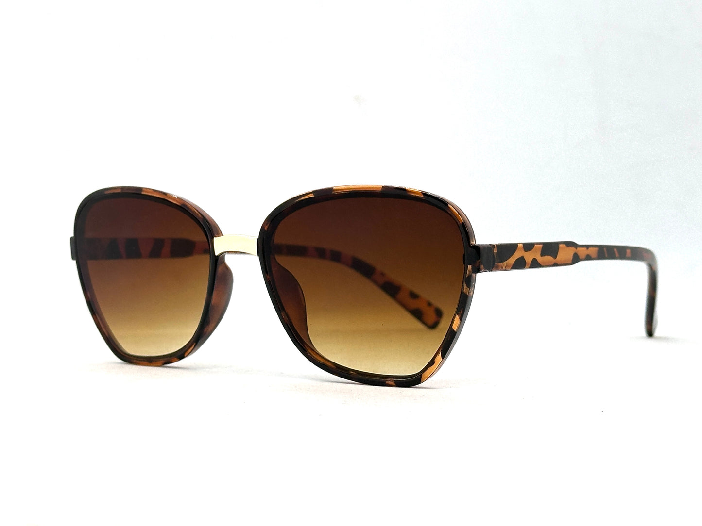 09.Celebrity glass UV400 Retina protected colling glass 6 April