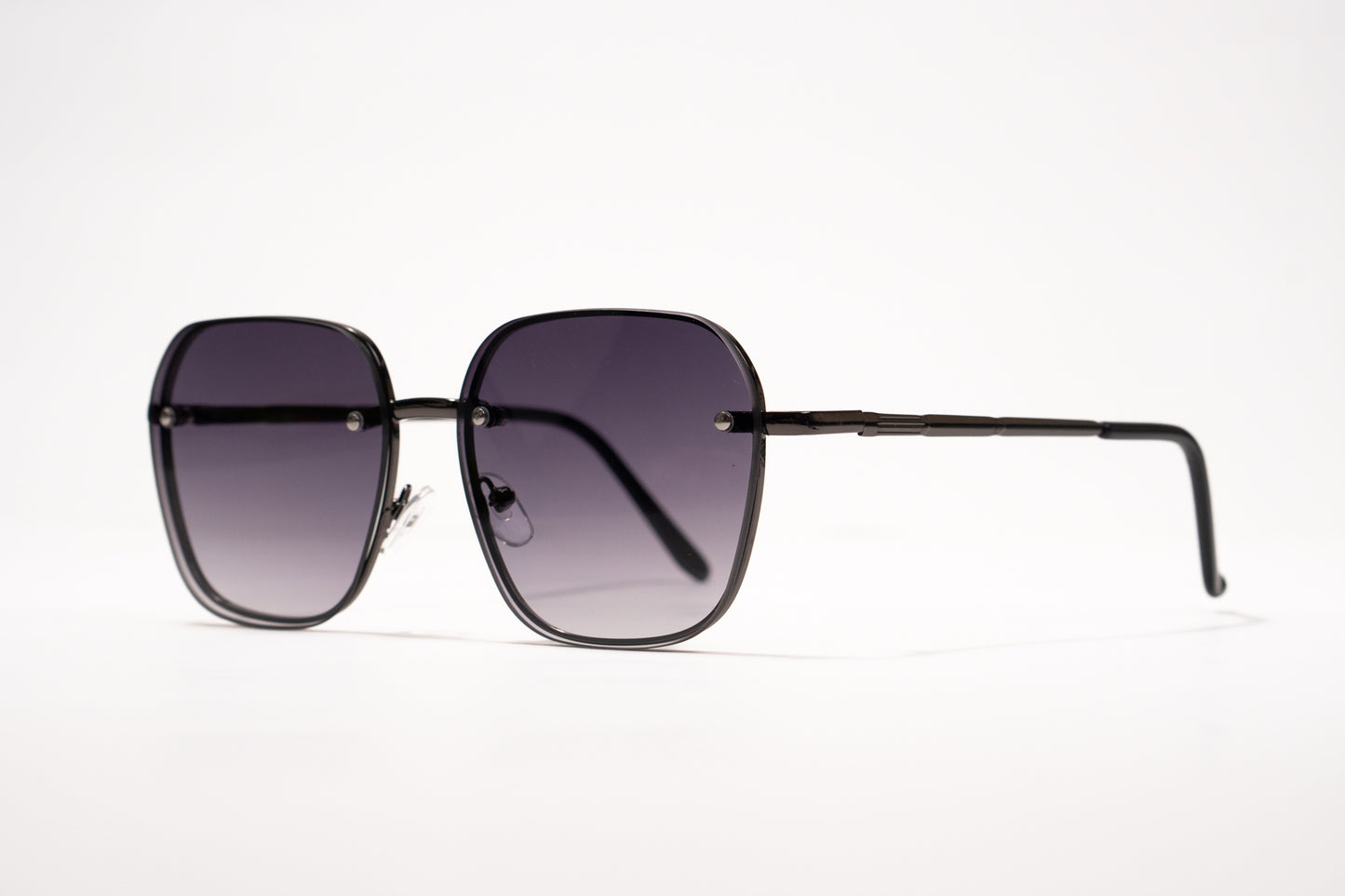 583. Celebrity metal body Rimless UV400 Retina protected cooling glass