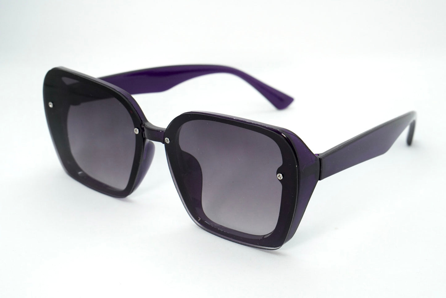 66. Celebrity sunglasses UV400 Retina protected cooling glass