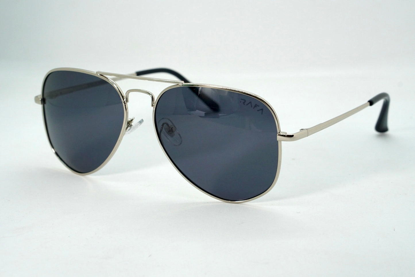 32. Men’s Celebrity Polarised sunglass UV400 Retina protected cooling glass