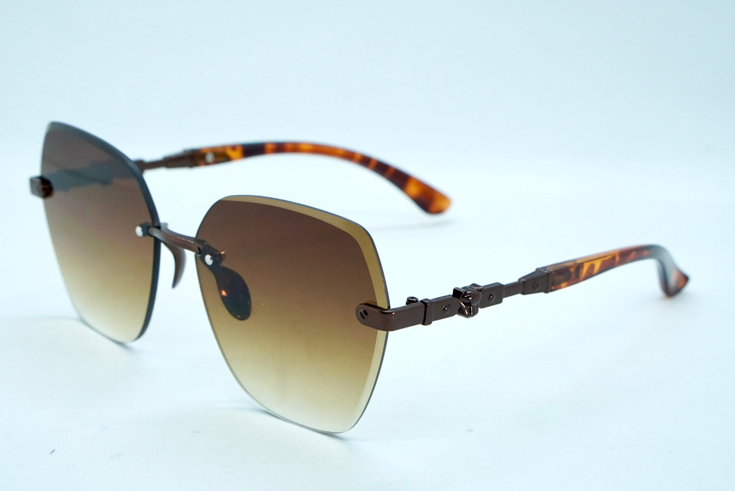 316. Celebrity Rimless diamond cut UV400 Retina protected cooling glass