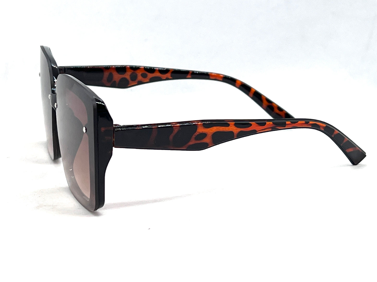 02.Celebrity glass UV400 Retina protected colling glass 5 April
