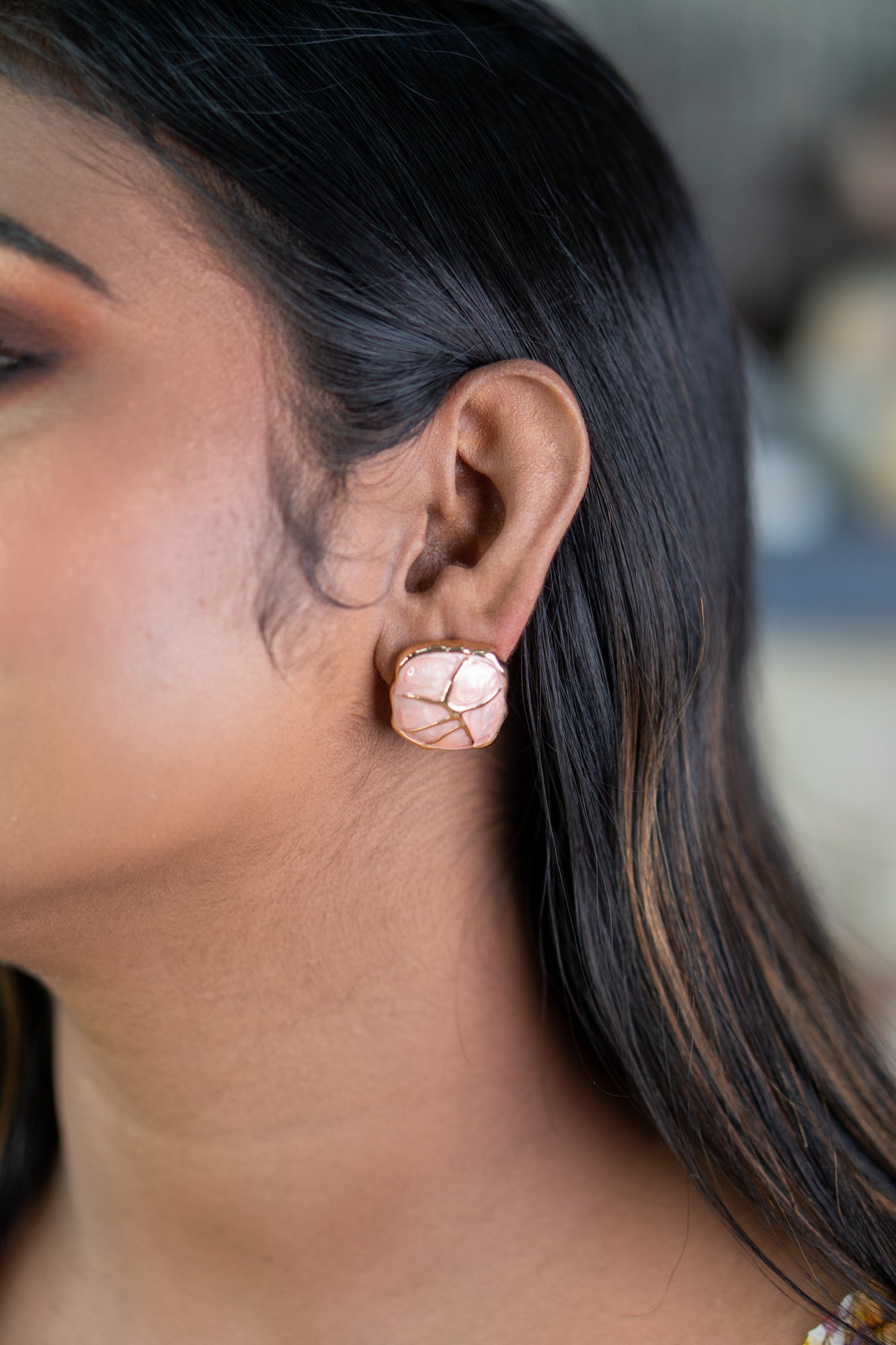 57. anti tarnished stone earrings peach
