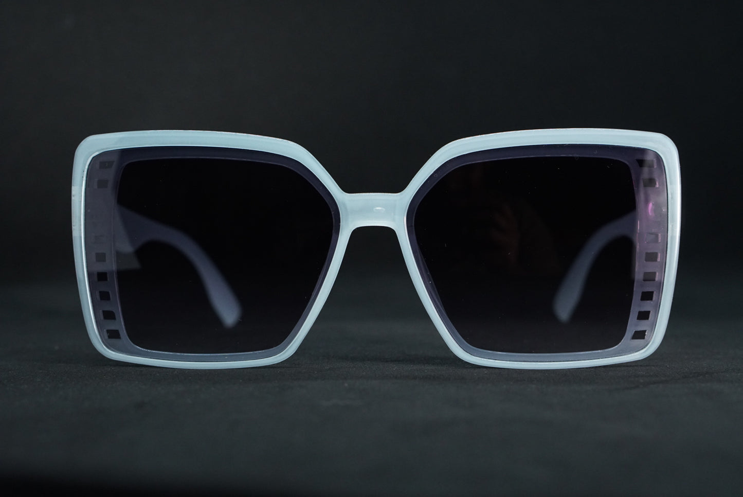 249. Celebrity sunglasses UV400 Retina protected cooling glass