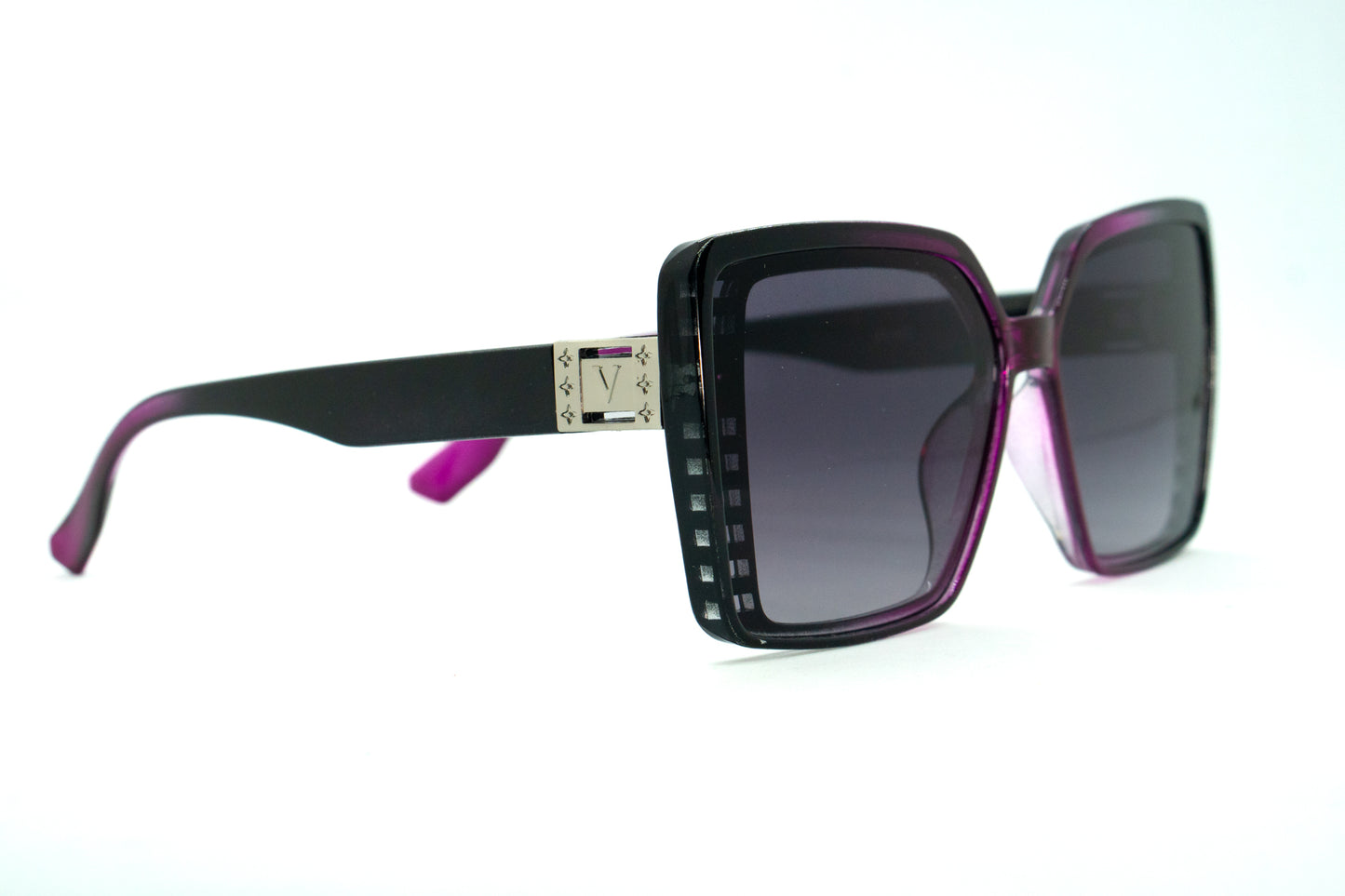 250. Celebrity sunglasses UV400 Retina protected cooling glass