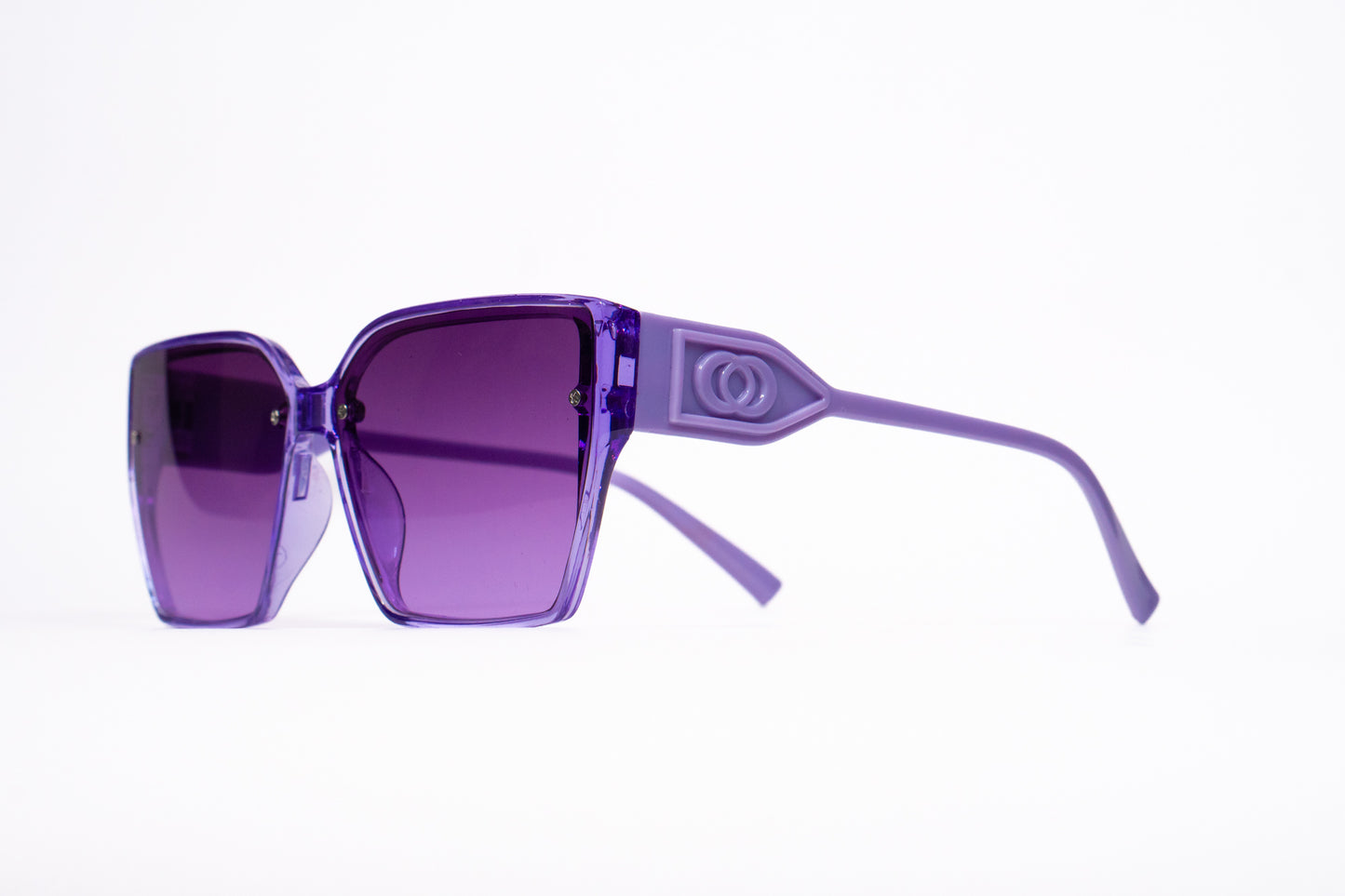438. Celebrity sunglasses UV400 Retina protected cooling glass