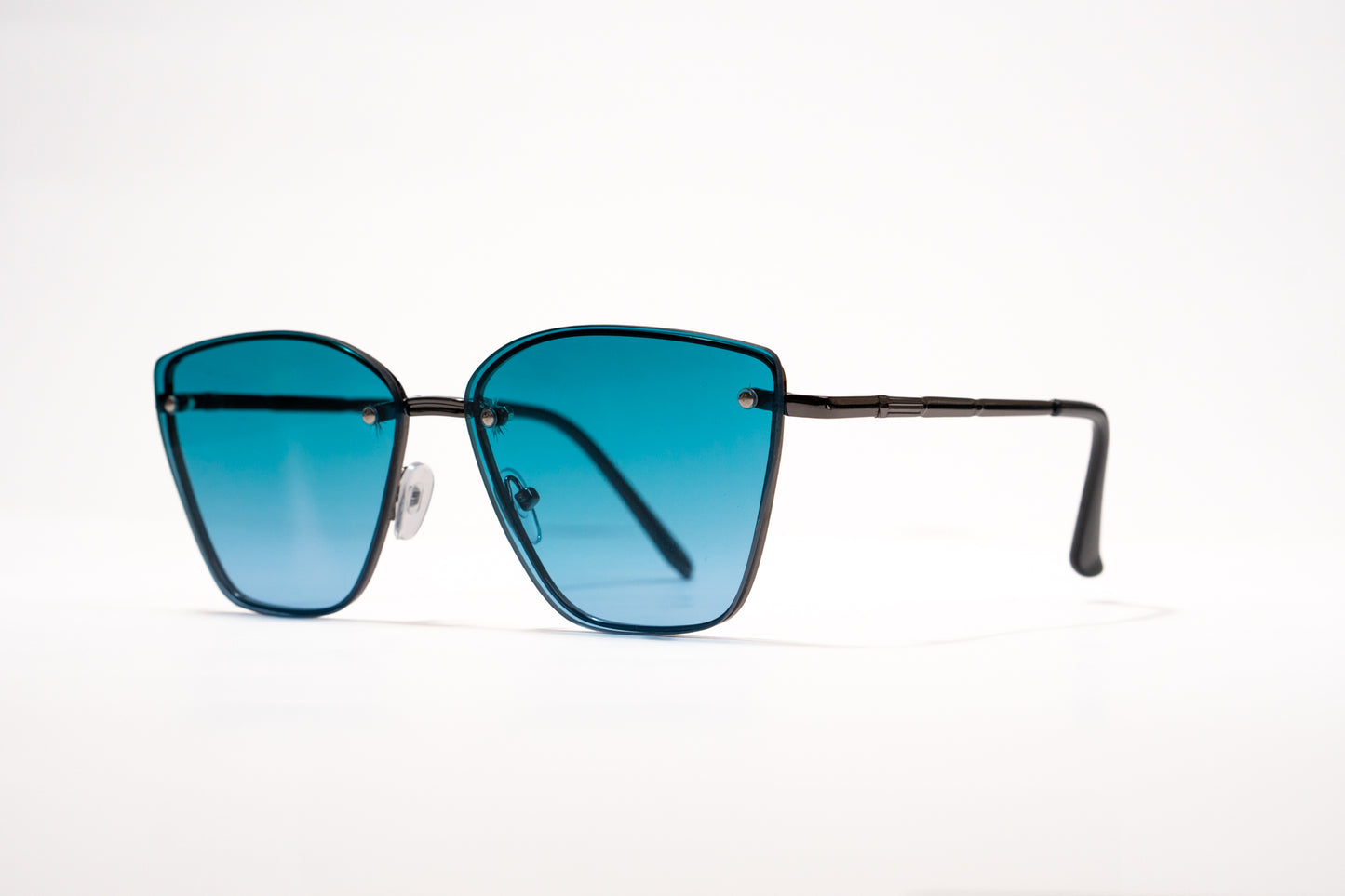 510. Celebrity metal body Rimless UV400 Retina protected cooling glass