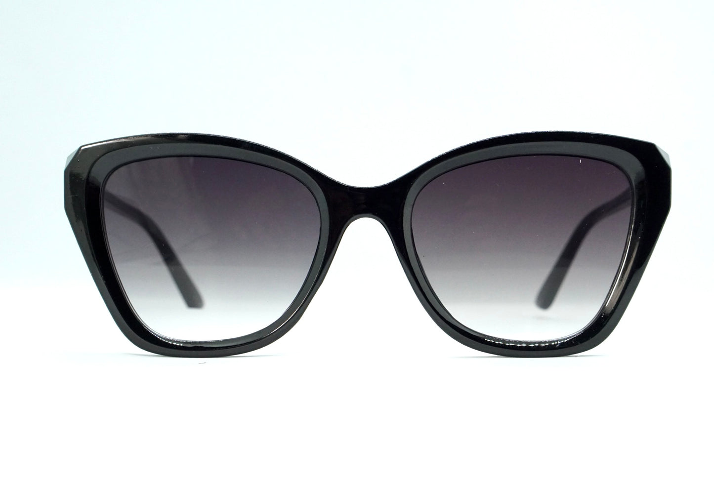 75. Celebrity sunglasses UV400 Retina protected cooling glass