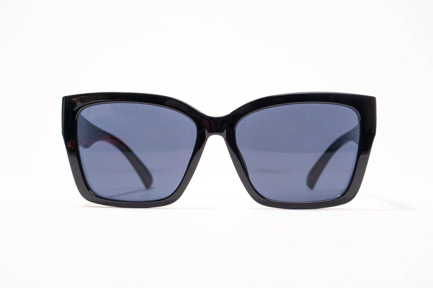 632. Square premium black Celebrity UV400 Retina protected cooling glass