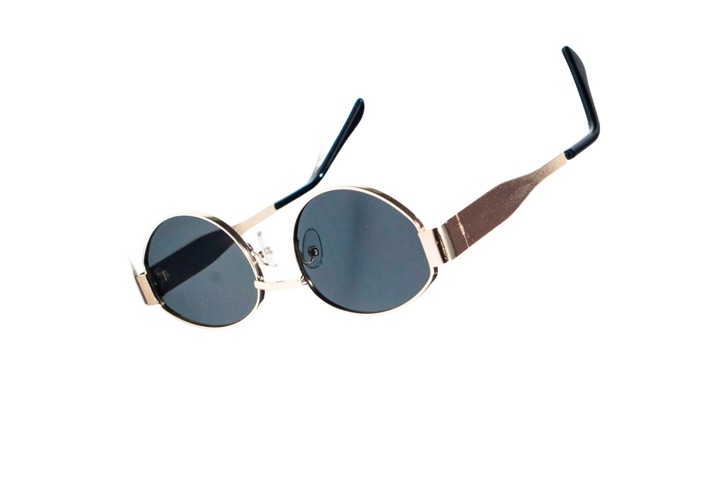 897. Unisex metal trendy Sunglasses, UV400 Retina Protection,Cooling Shield