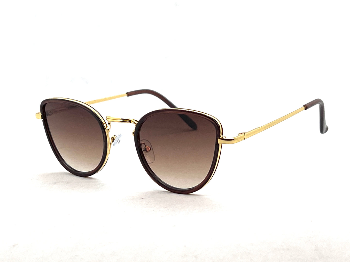 29.Celebrity glass UV400 Retina protected colling glass 5 April