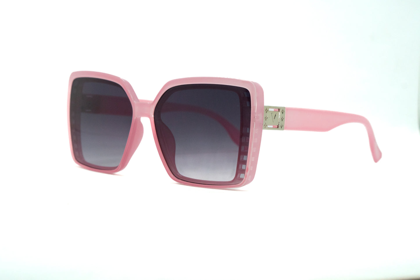 246. Celebrity sunglasses UV400 Retina protected cooling glass