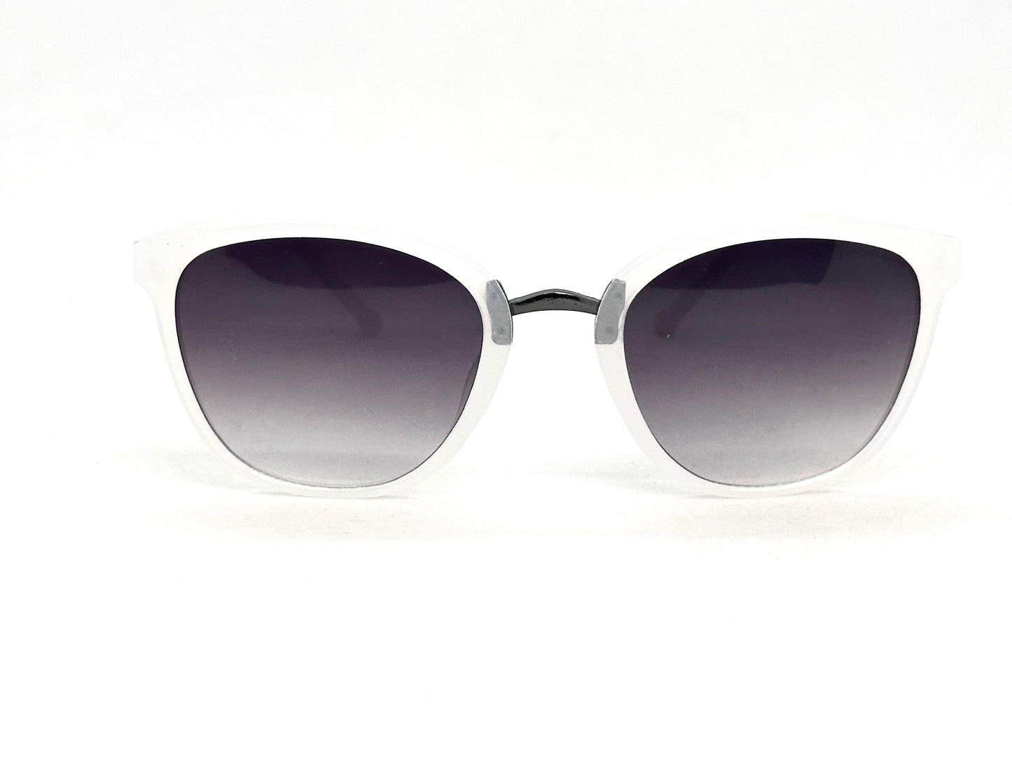 05.Celebrity glass UV400 Retina protected colling glass 8 April
