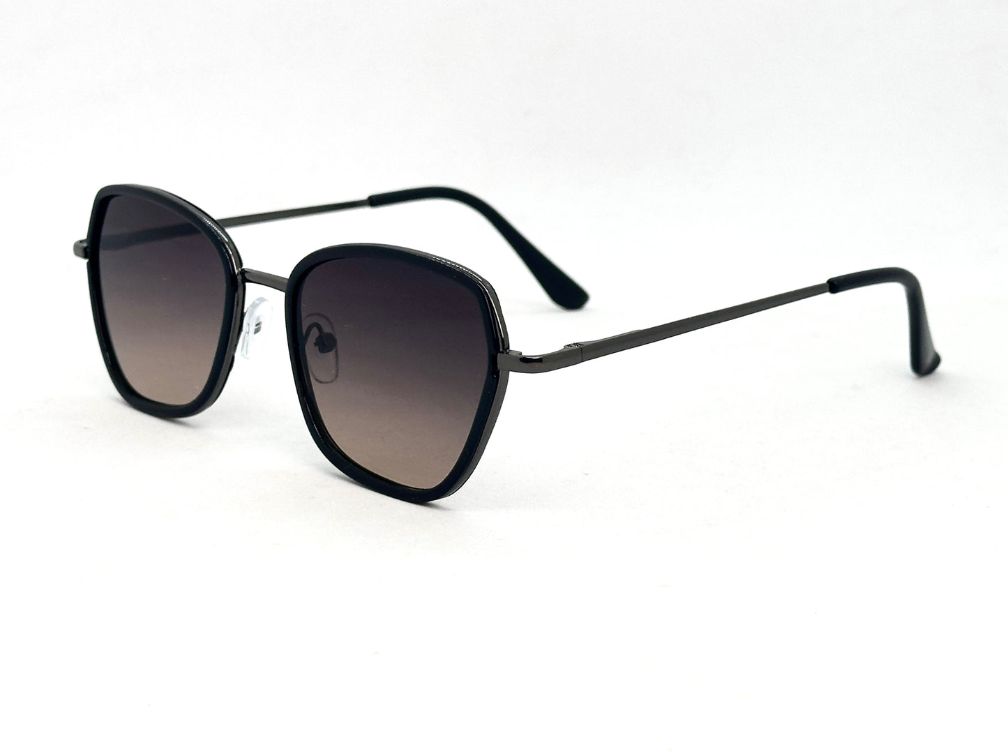 20.Celebrity glass UV400 Retina protected colling glass 8 April
