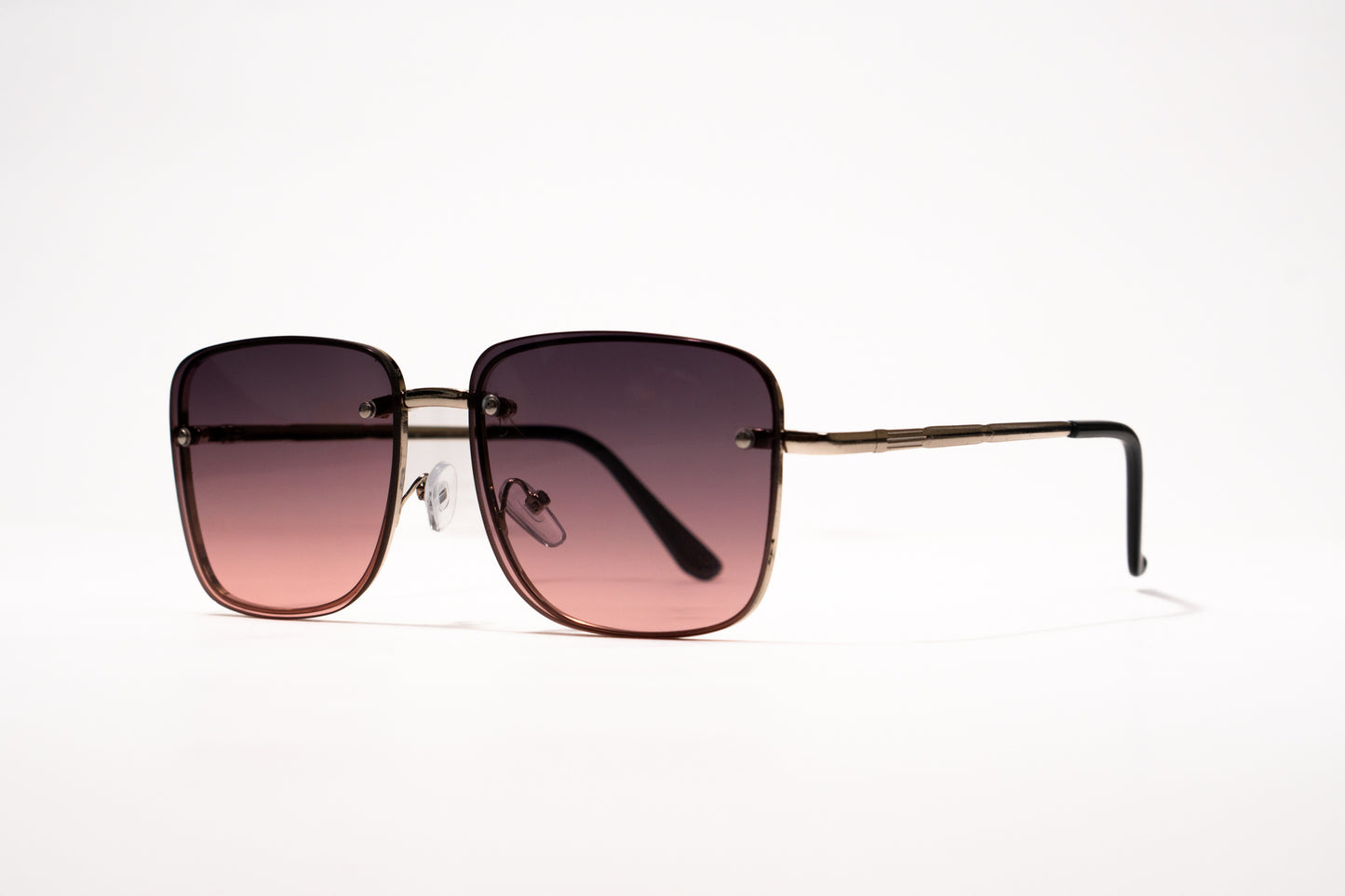 582. Celebrity metal body Rimless UV400 Retina protected cooling glass