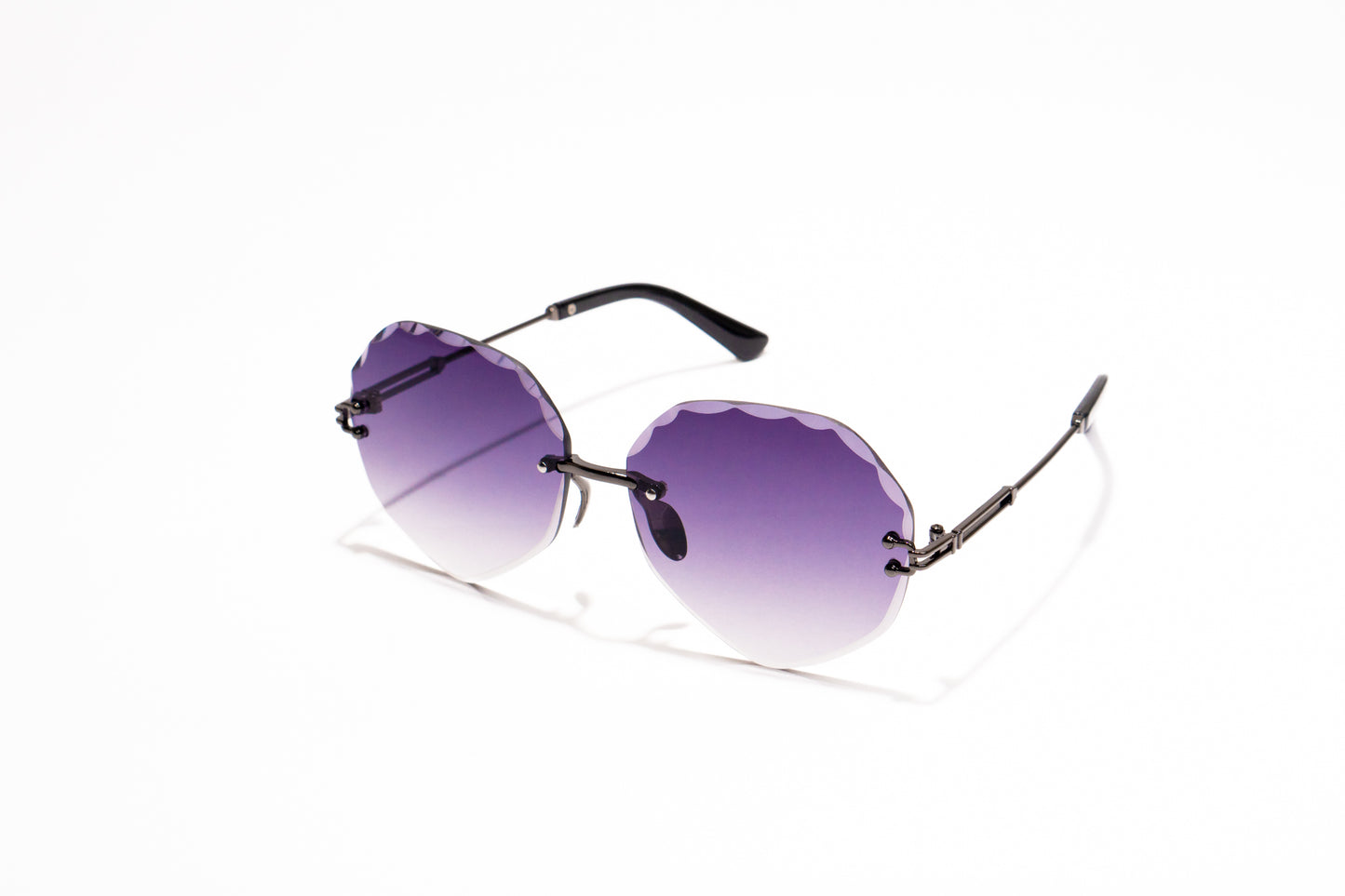 654. Celebrity Rimless diamond cut UV400 Retina protected cooling glass