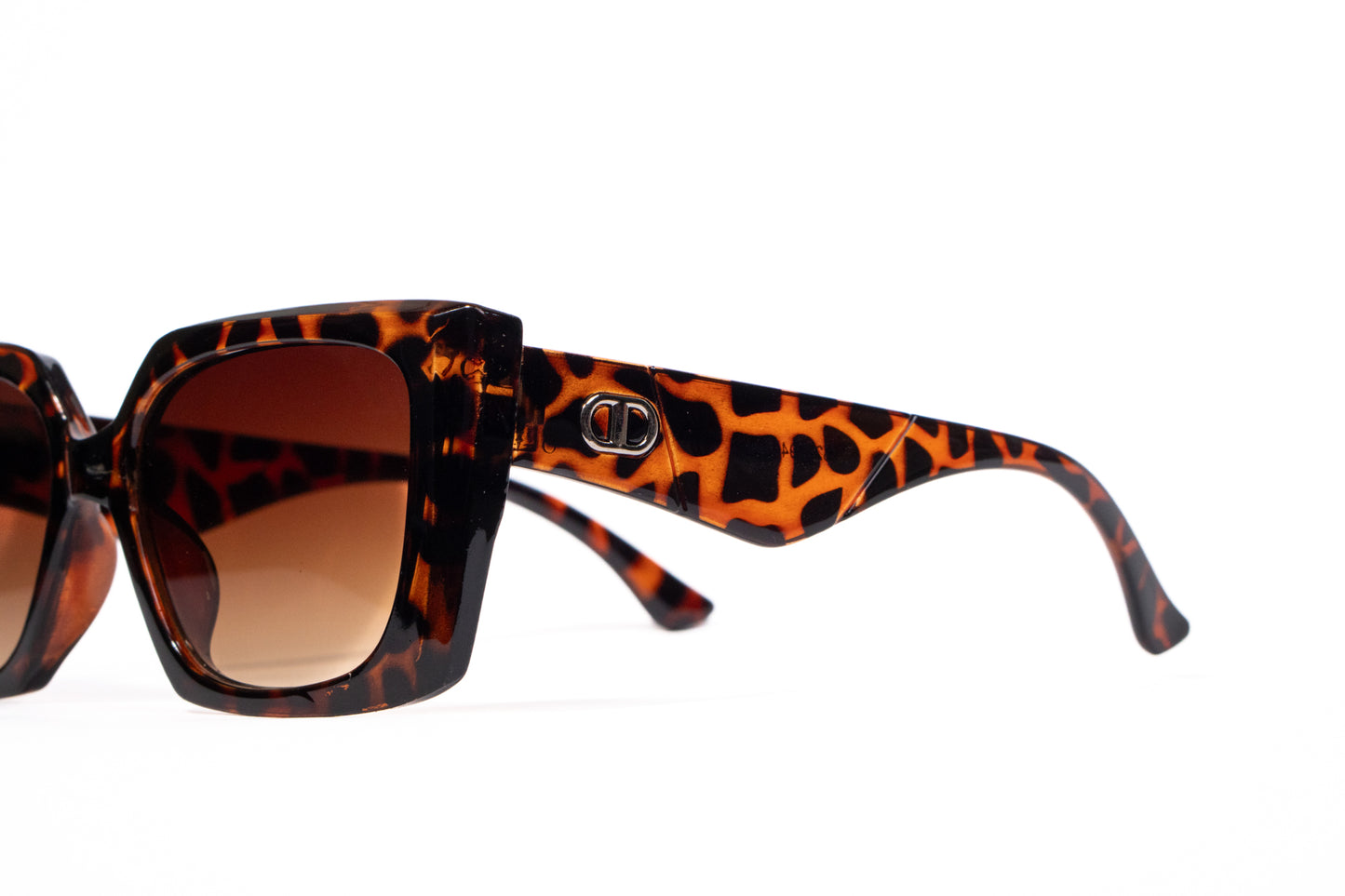 476. Celebrity sunglasses UV400 Retina protected cooling glass