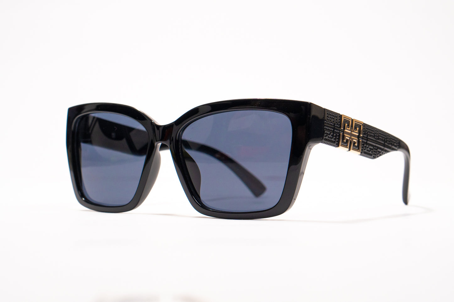 632. Square premium black Celebrity UV400 Retina protected cooling glass