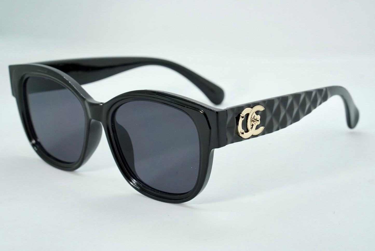 240. Celebrity sunglasses UV400 Retina protected cooling glass