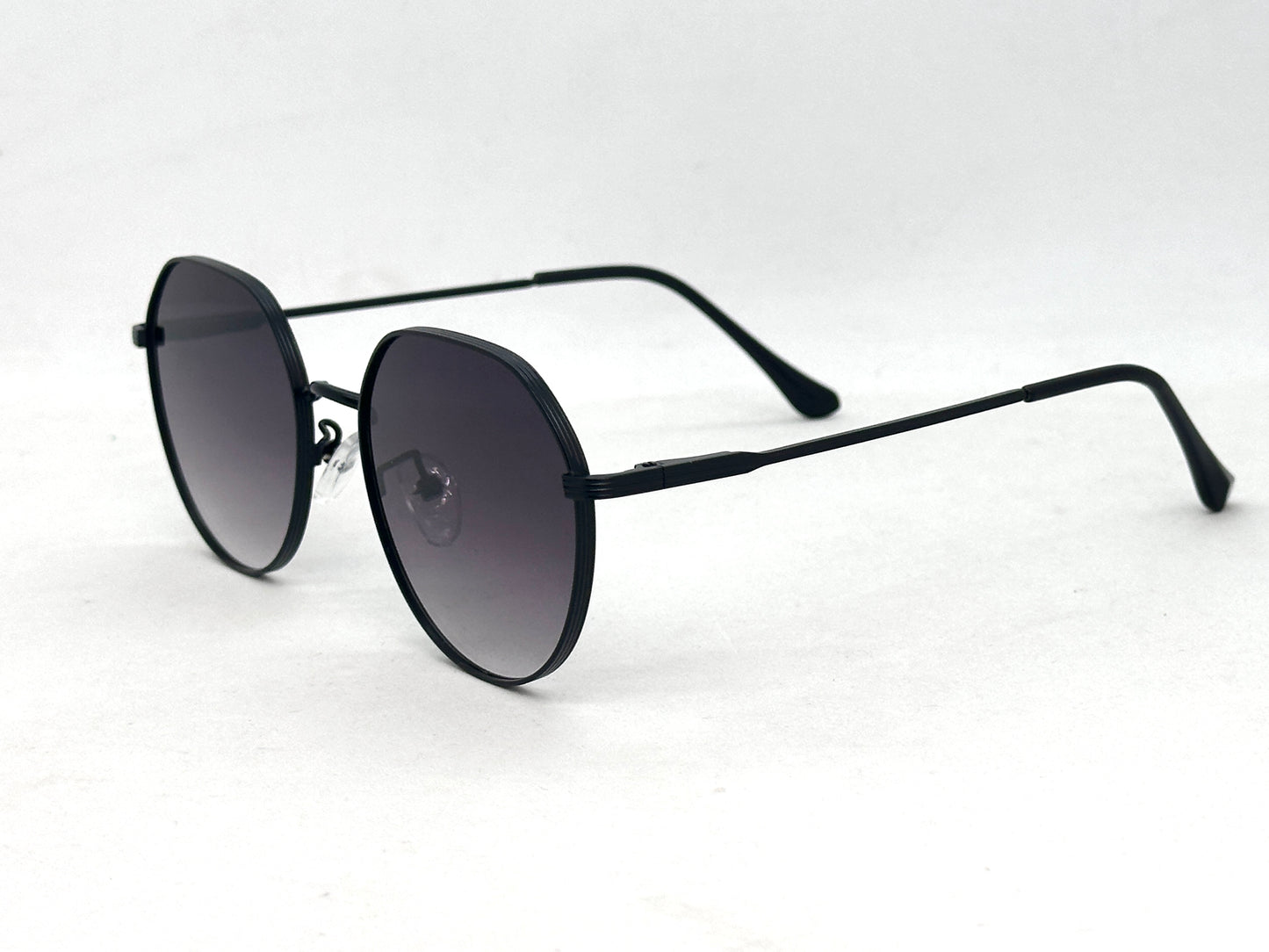 44.Super cooling Unisex Metal glass UV400 Retina protected colling glass 11 April