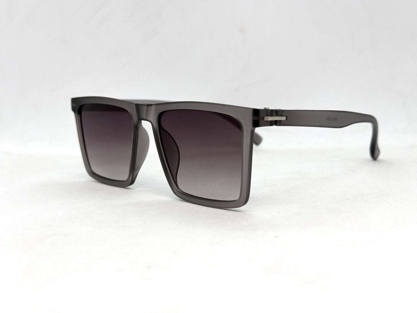 60.Men's glass UV400 Retina protected colling glass 8m