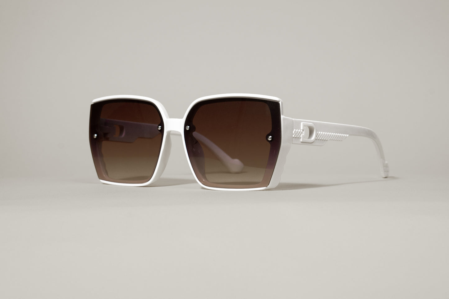 462. Celebrity sunglasses UV400 Retina protected cooling glass