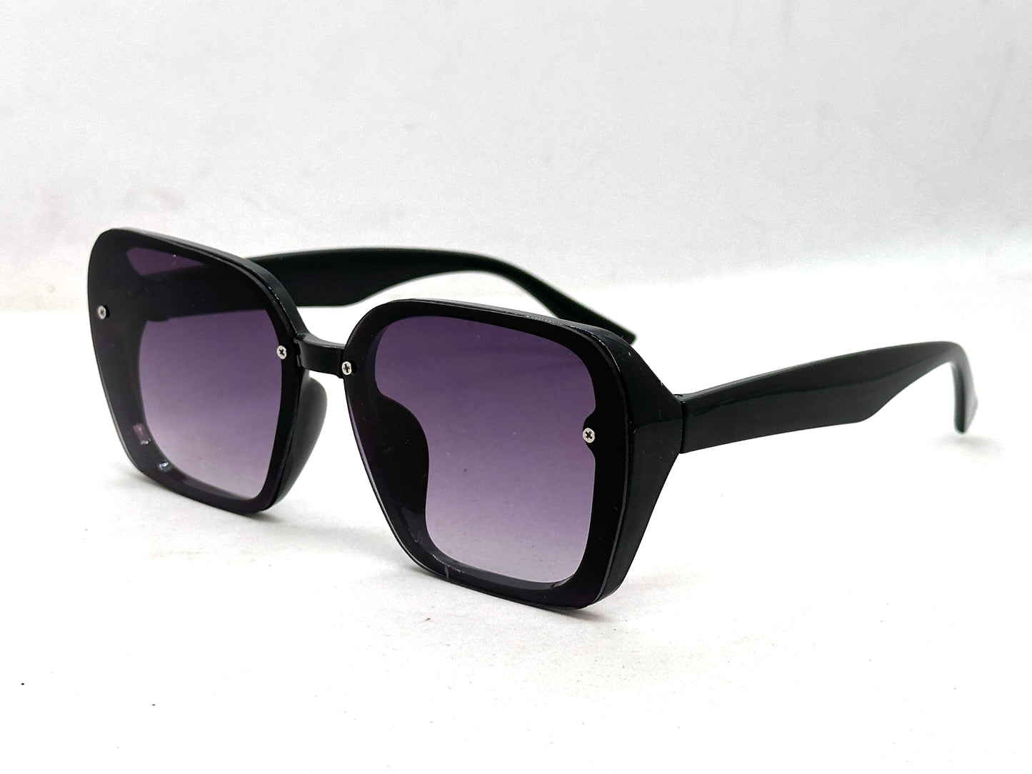 43.Celebrity glass UV400 Retina protected colling glass 2nd April