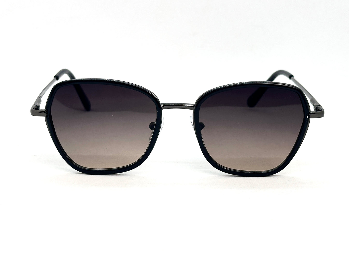 20.Celebrity glass UV400 Retina protected colling glass 8 April