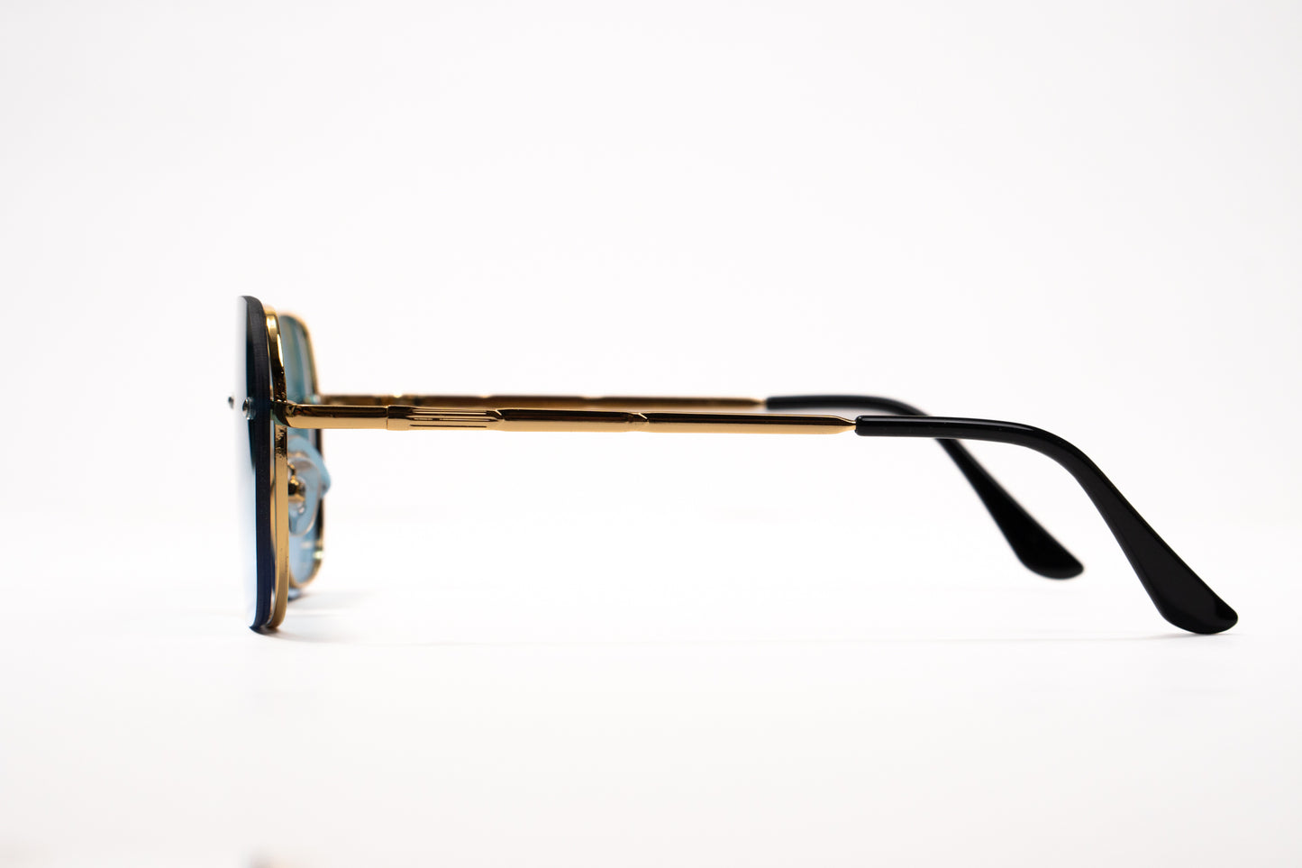 587. Celebrity metal body Rimless UV400 Retina protected cooling glass