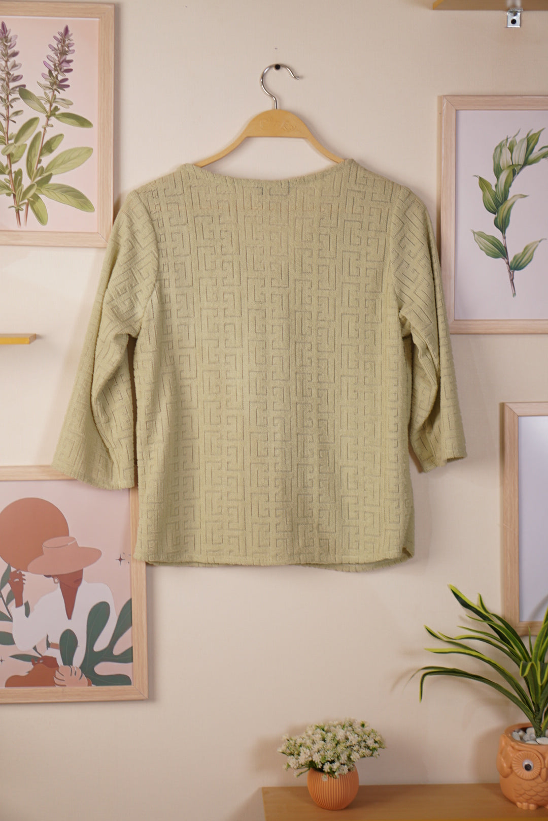 Hyrr crochet Top front open mint Green