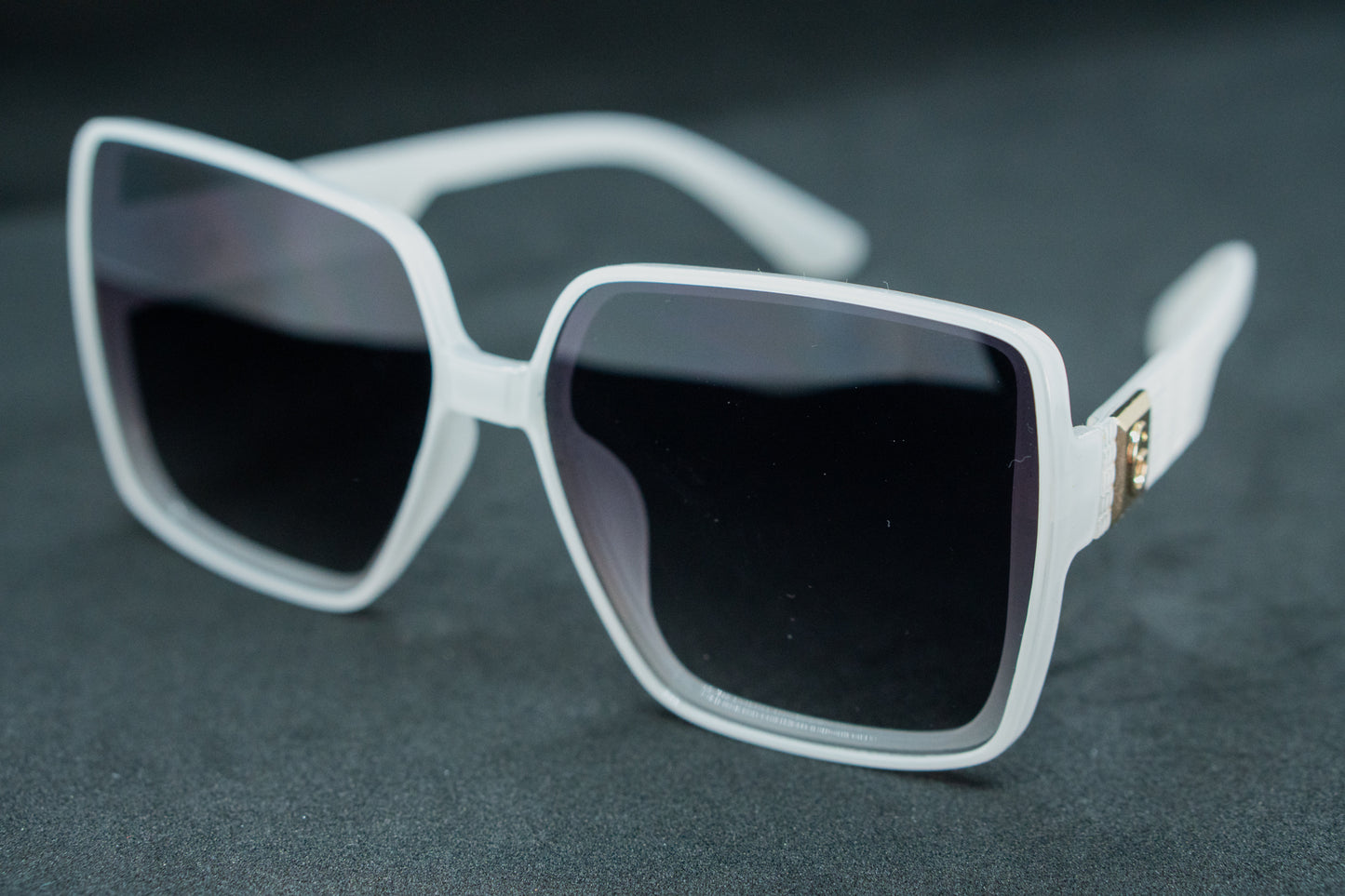 267. Celebrity sunglasses UV400 Retina protected cooling glass