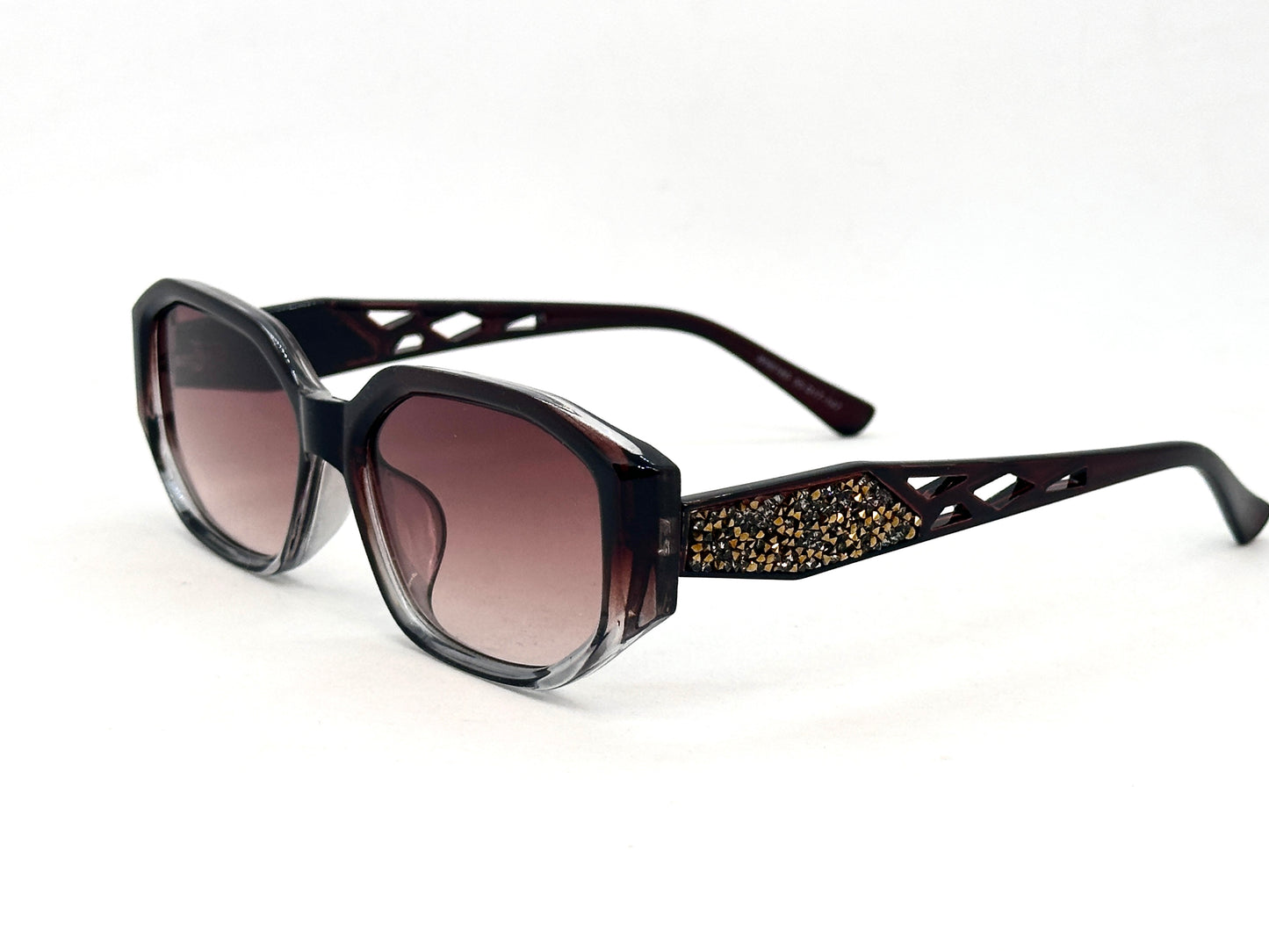 34.Celebrity glass UV400 Retina protected colling glass 8 April