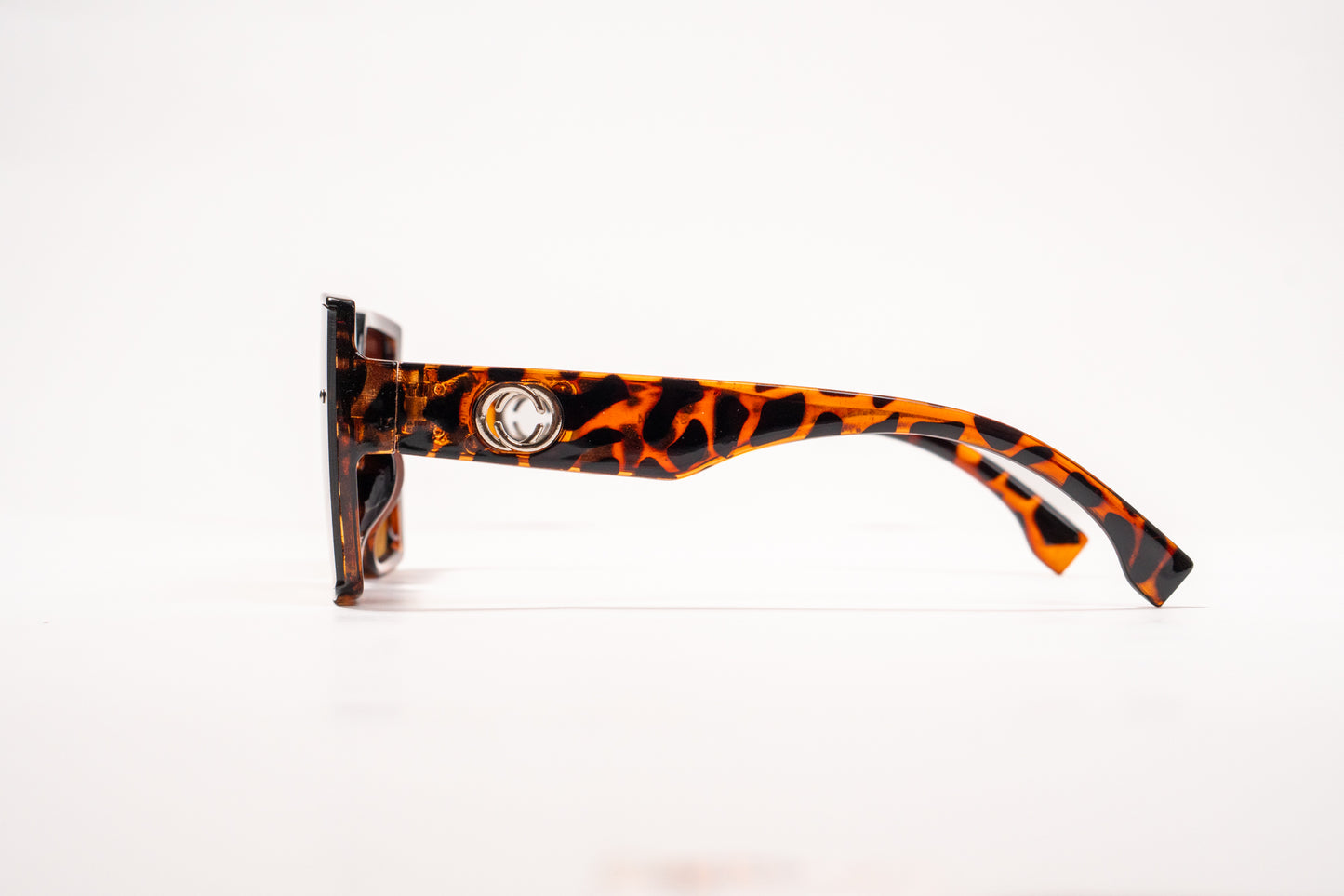 491. Square animal Celebrity UV400 Retina protected cooling glass