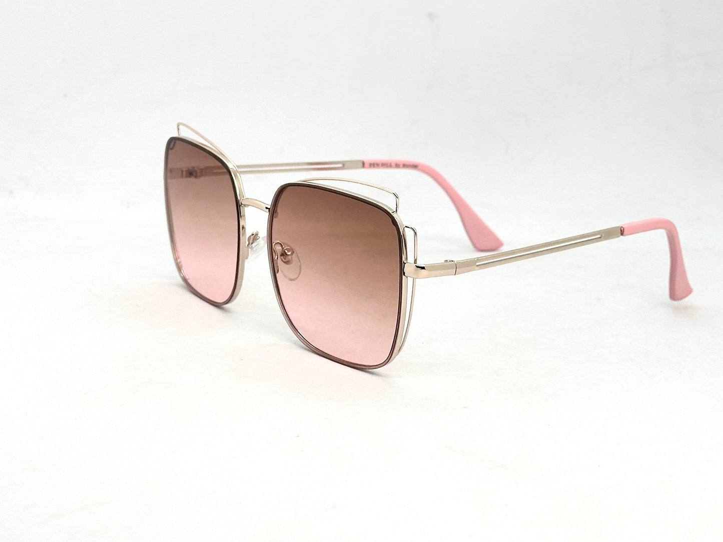 39.Celebrity glass UV400 Retina protected colling glass 8 April