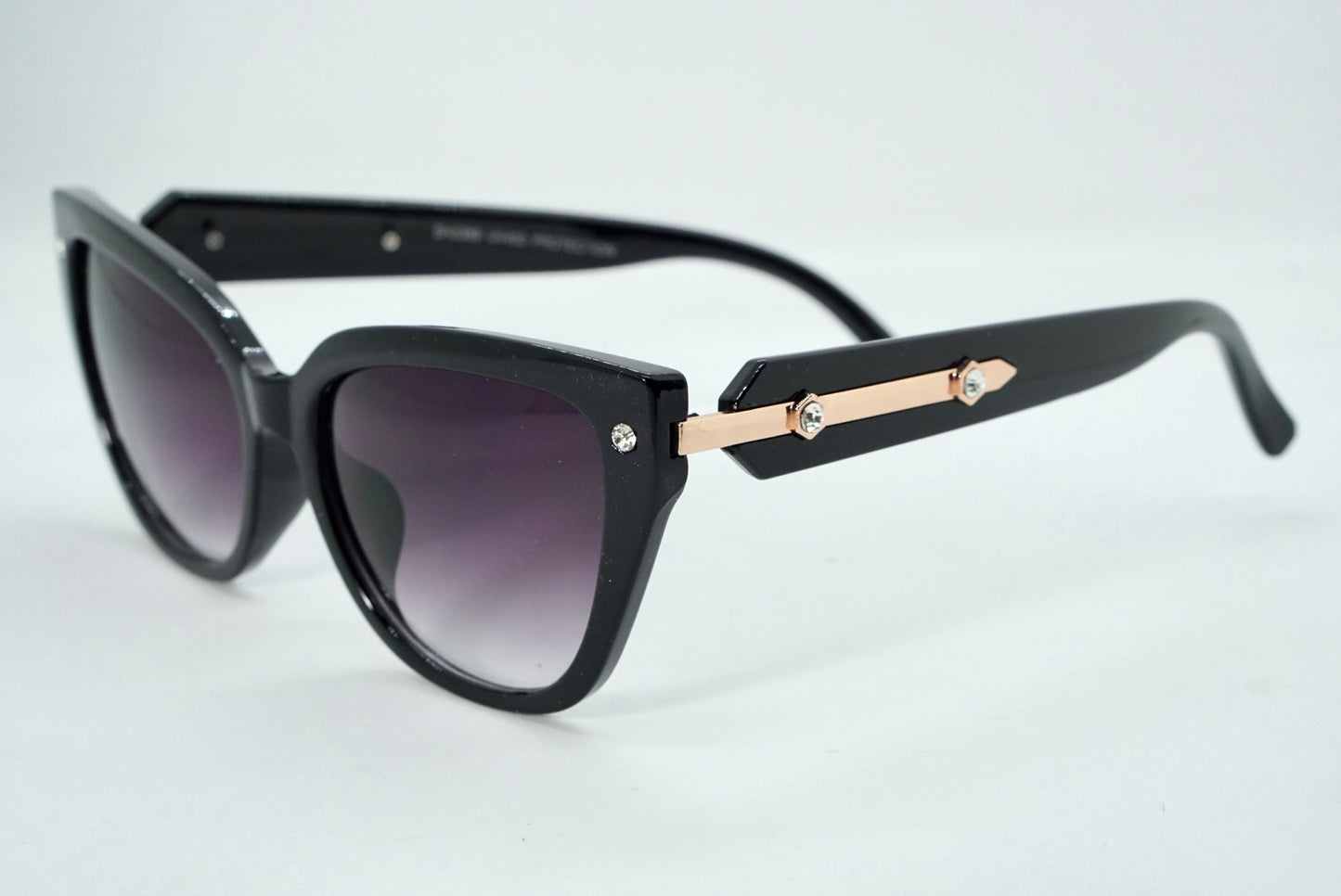 234. Celebrity sunglasses UV400 Retina protected cooling glass