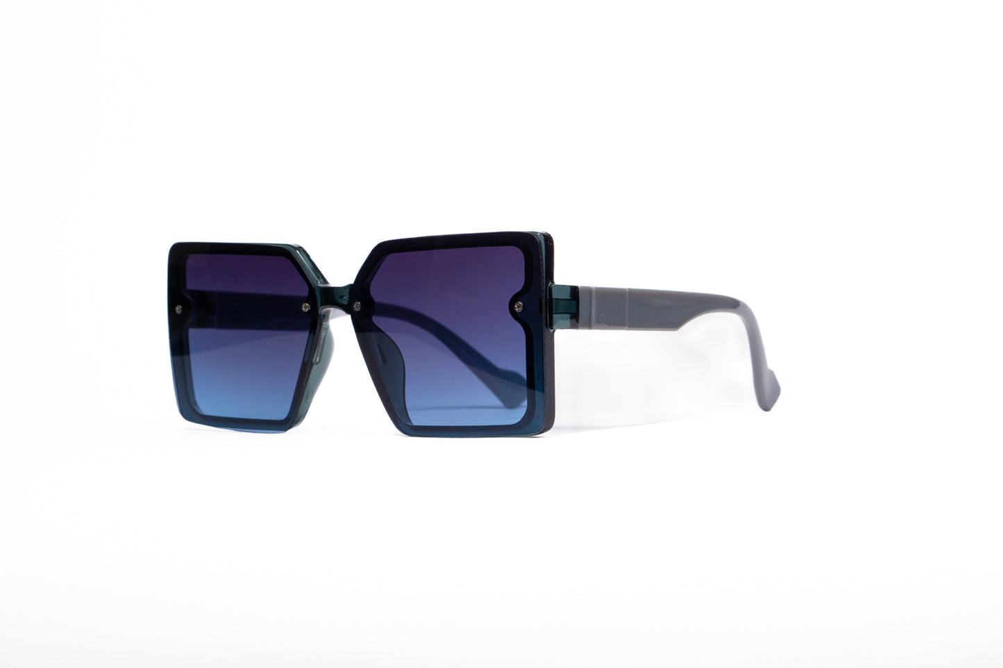 393. Celebrity sunglasses UV400 Retina protected cooling glass