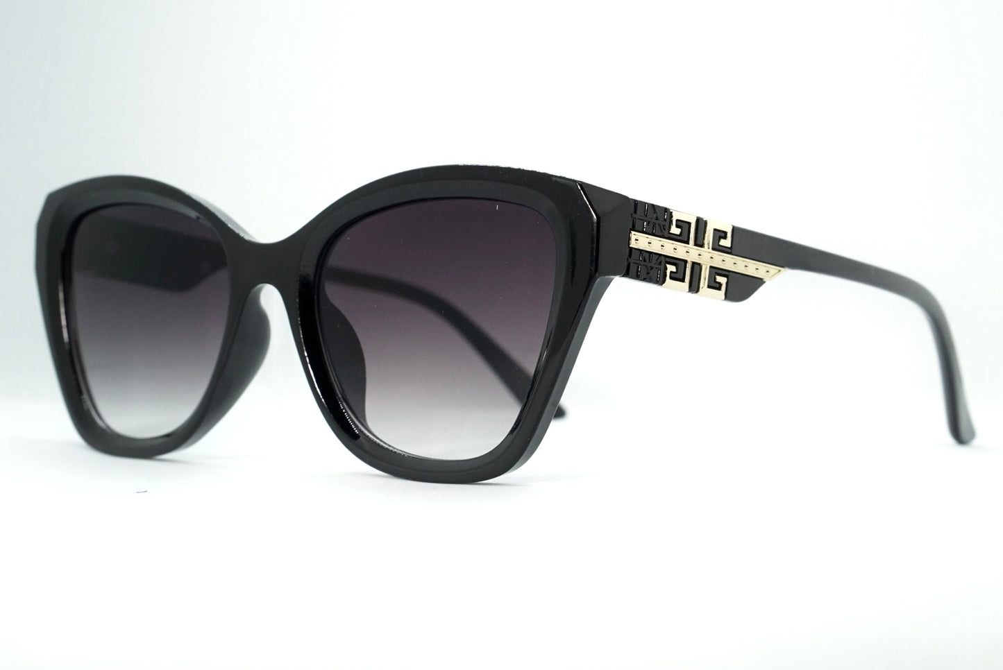 75. Celebrity sunglasses UV400 Retina protected cooling glass