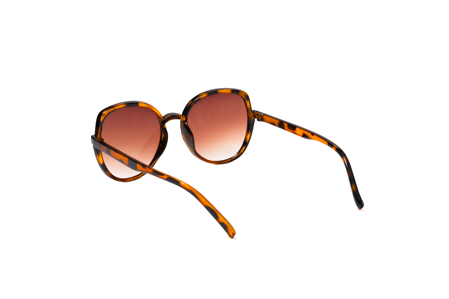 9. Celebrity sunglasses UV400 Retina protected cooling glass