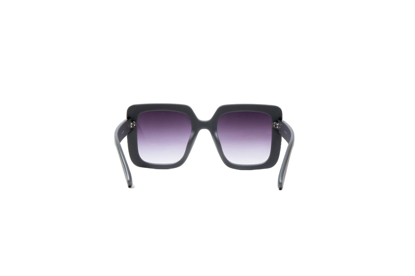 Q36A. Premium sunglass UV400 Retina protected cooling glass