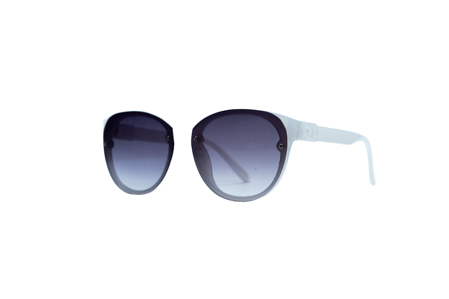 995. Celebrity stylish sunglasses UV400 Retina protected cooling glass