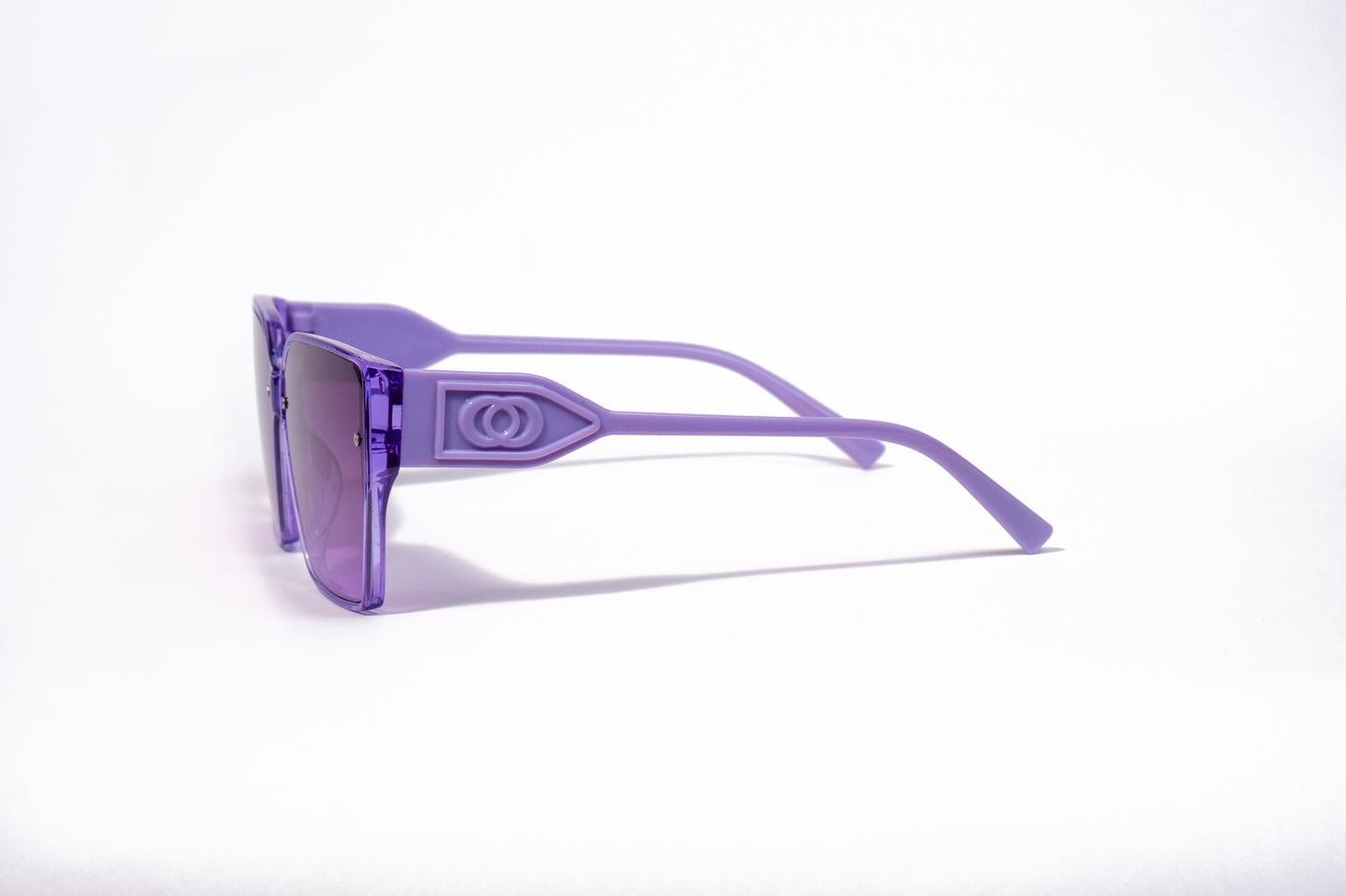 438. Celebrity sunglasses UV400 Retina protected cooling glass