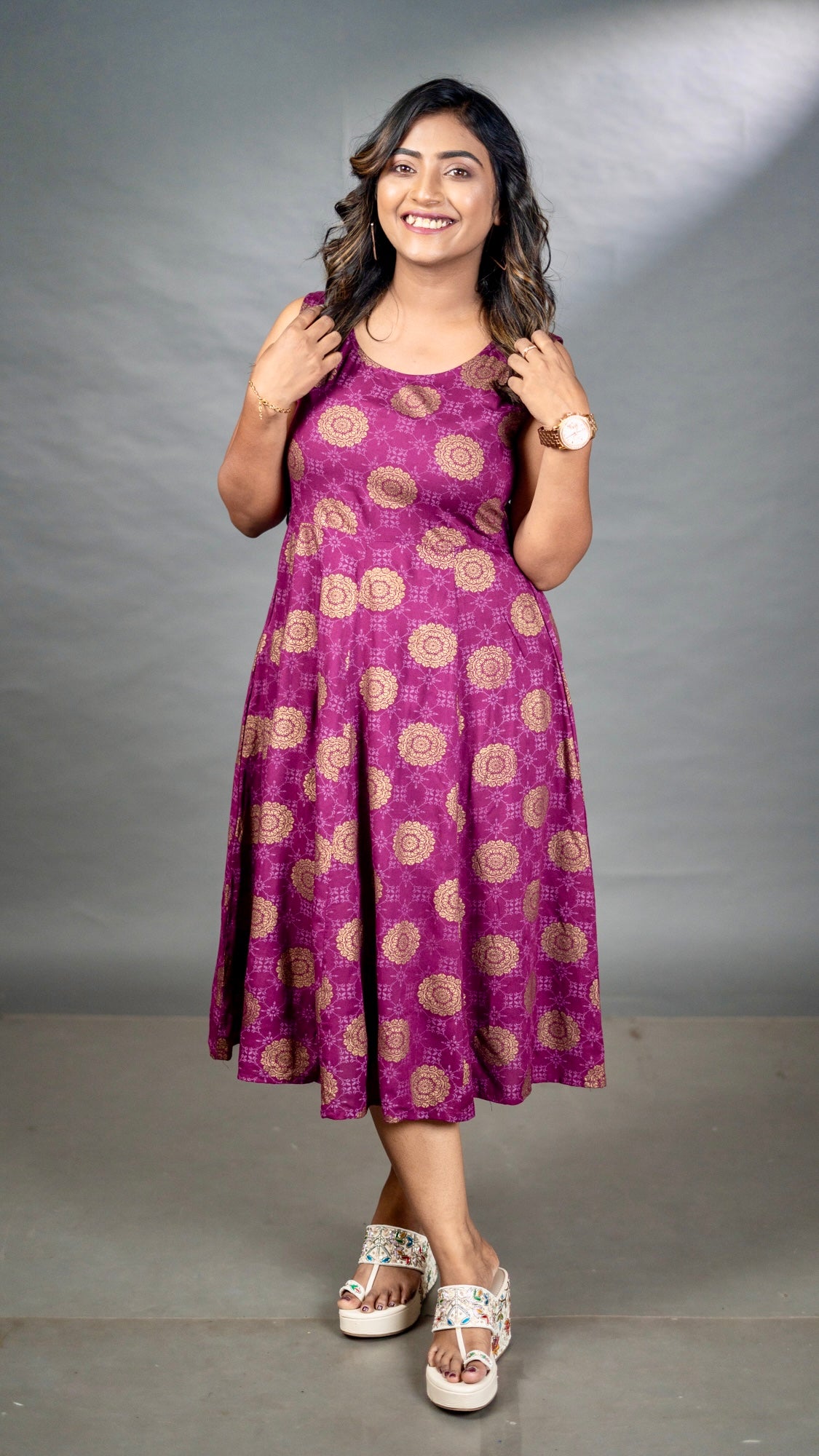 Hyrr Moye moye Short Gown with Belt Purple