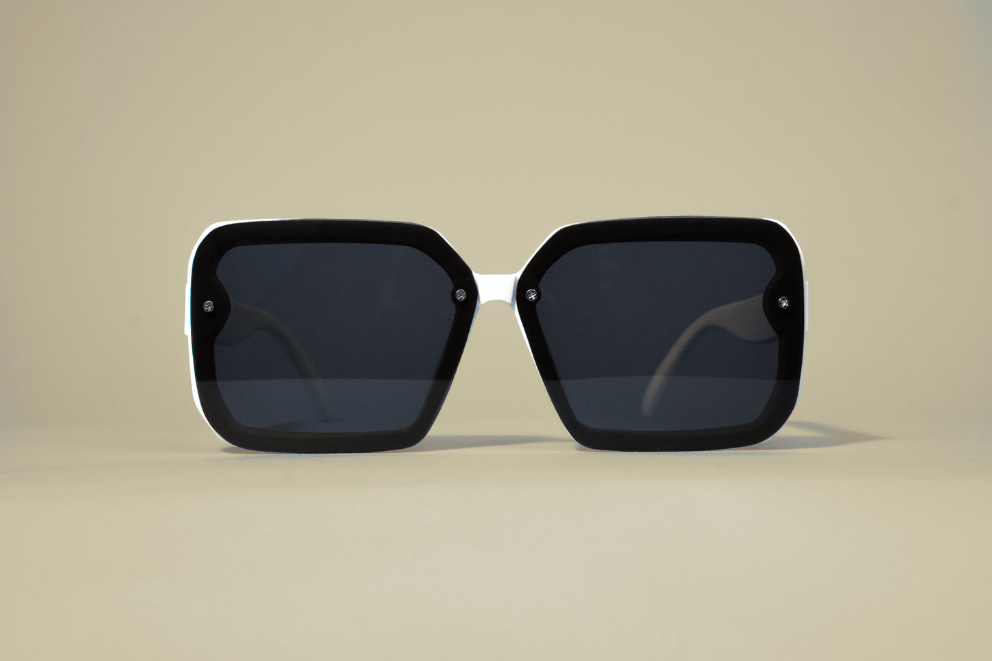 454. Celebrity sunglasses UV400 Retina protected cooling glass