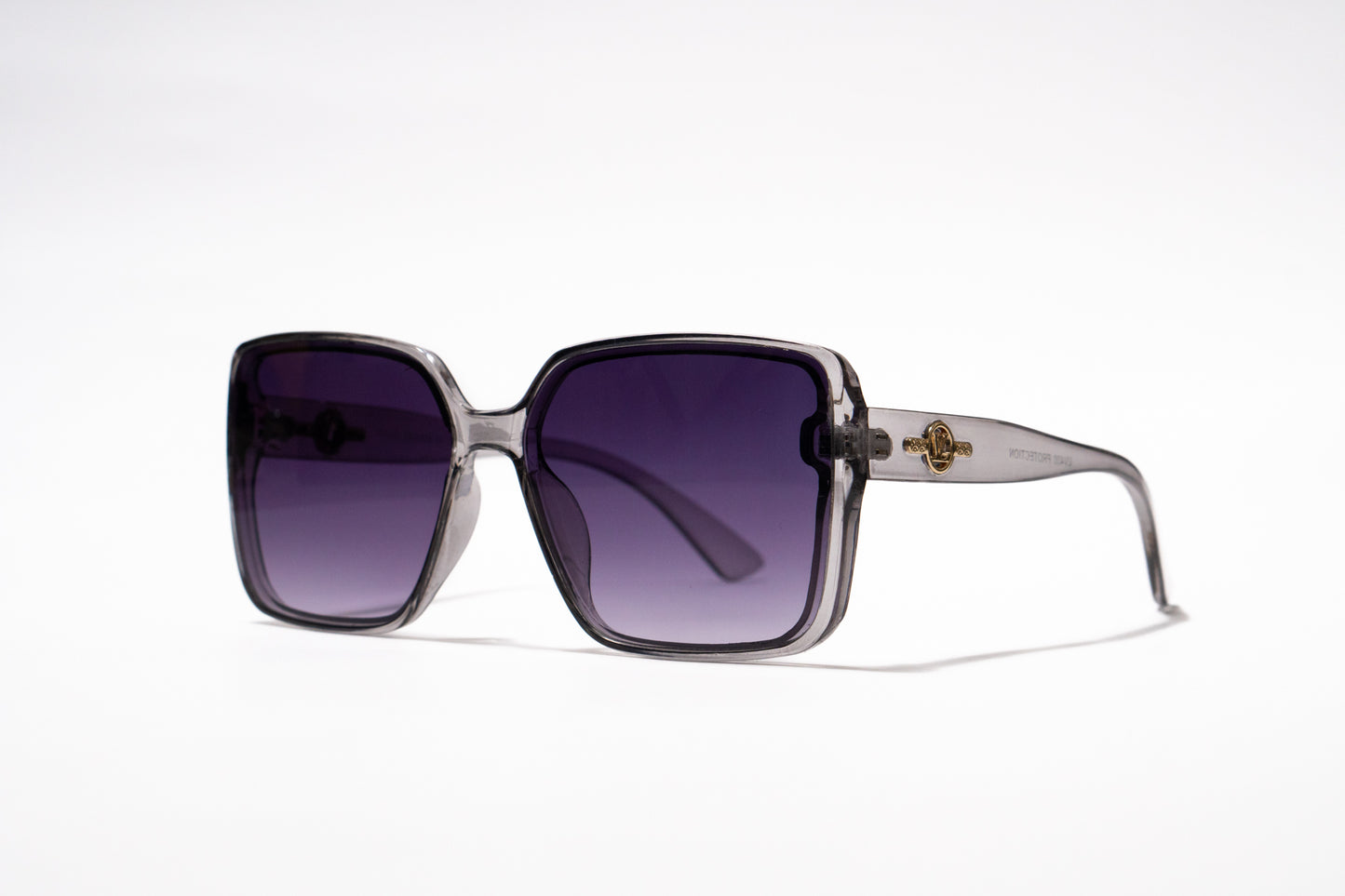 574.Square Primium silver Celebrity UV400 Retina protected cooling glass