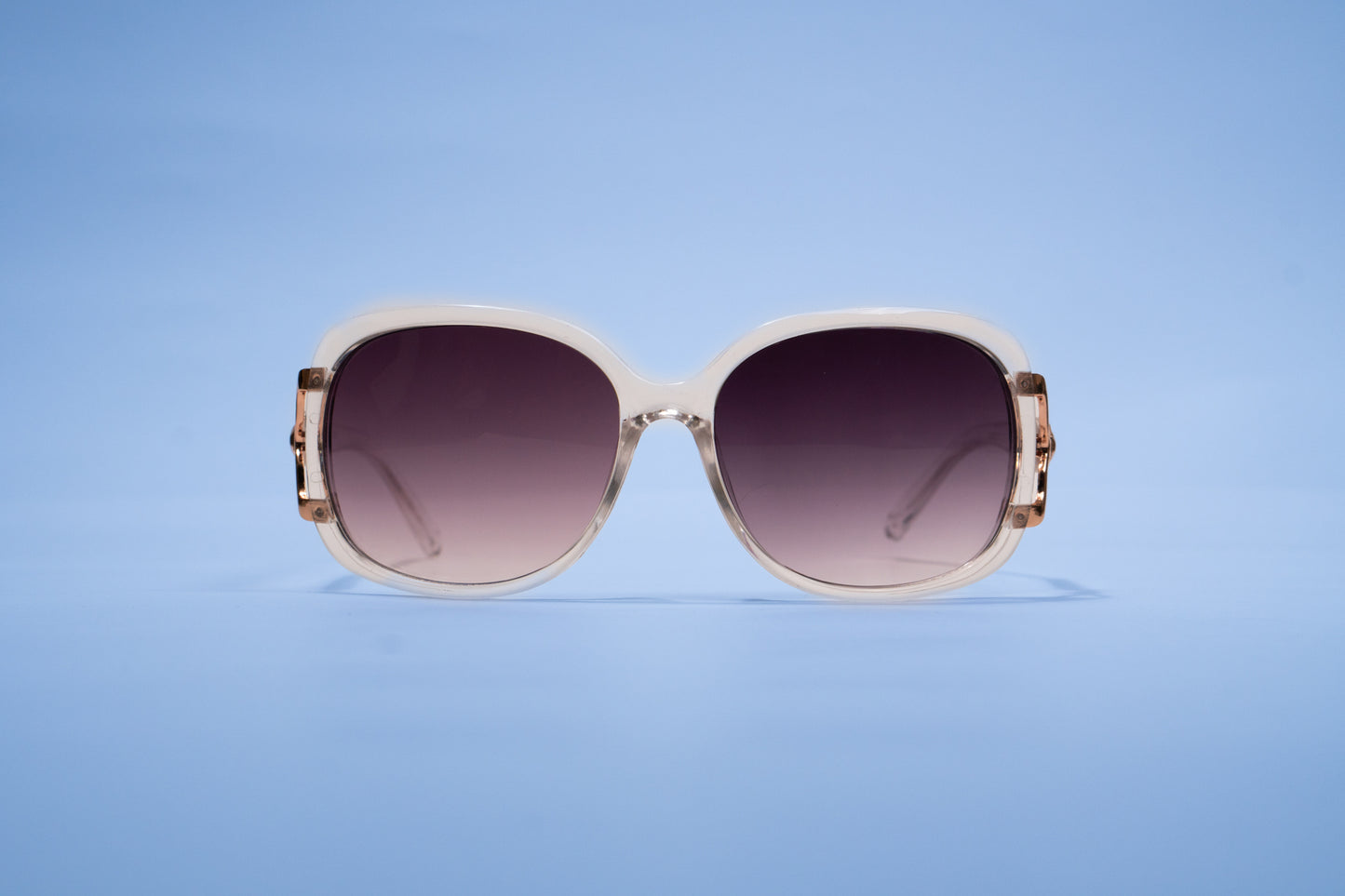 553. Butterfly Primium white Celebrity UV400 Retina protected cooling glass