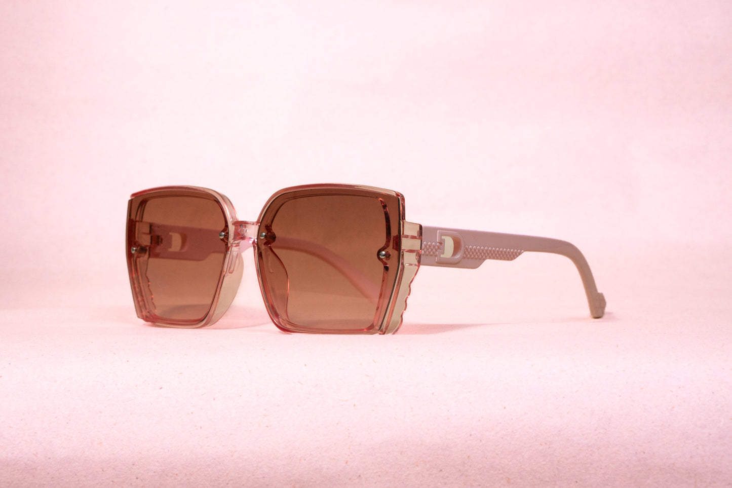 458. Celebrity sunglasses UV400 Retina protected cooling glass