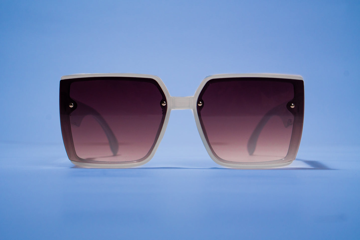 495. Square marron Celebrity UV400 Retina protected cooling glass
