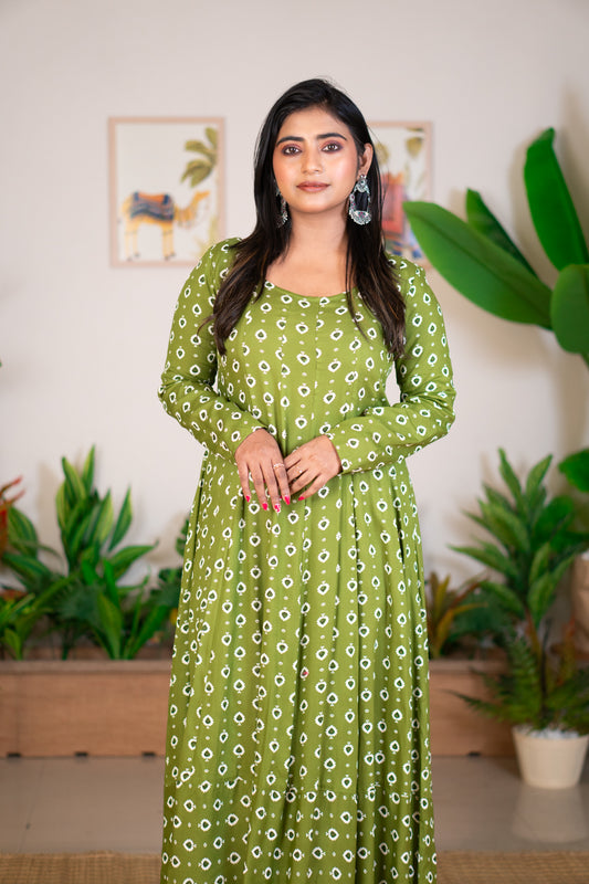 Hyrr Tekka  Gown Pesta Green